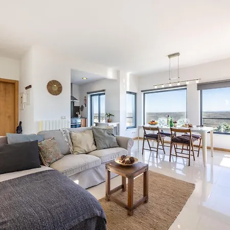 Araceli Villa Aljezur